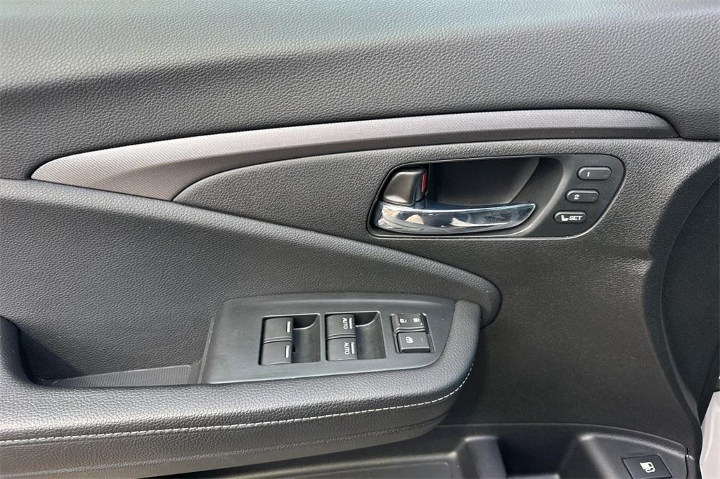 used 2023 Honda Ridgeline car, priced at $28,255