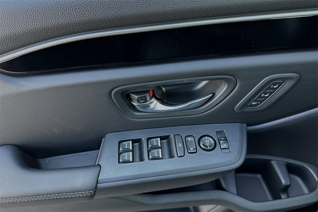 new 2025 Honda Pilot car, priced at $47,505