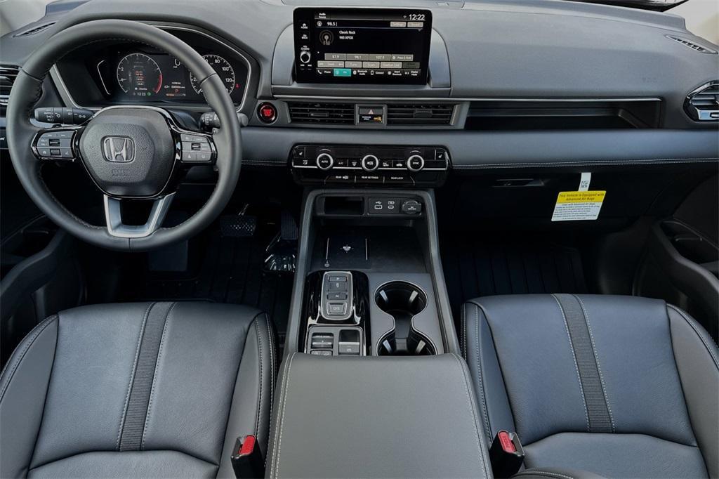 new 2025 Honda Pilot car, priced at $47,505