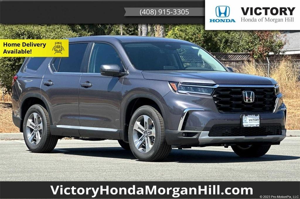 new 2025 Honda Pilot car, priced at $46,995