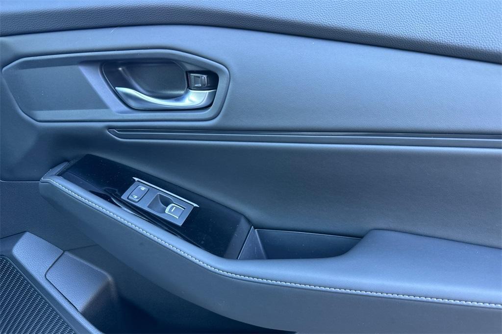 new 2025 Honda Accord Hybrid car, priced at $40,495