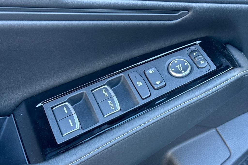 new 2025 Honda Accord Hybrid car, priced at $40,495