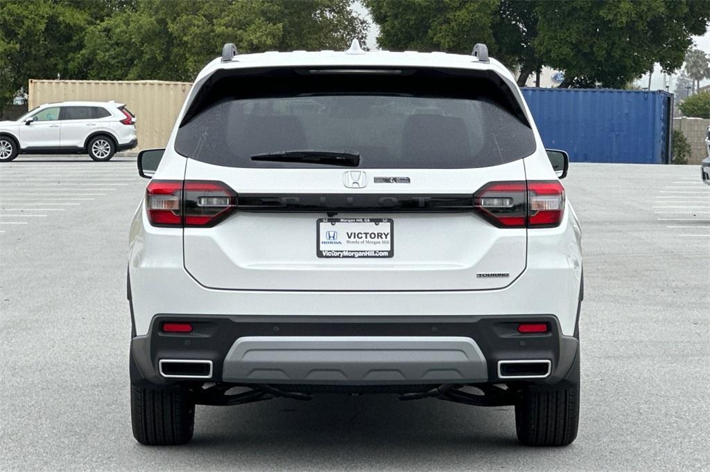 new 2025 Honda Pilot car, priced at $49,405