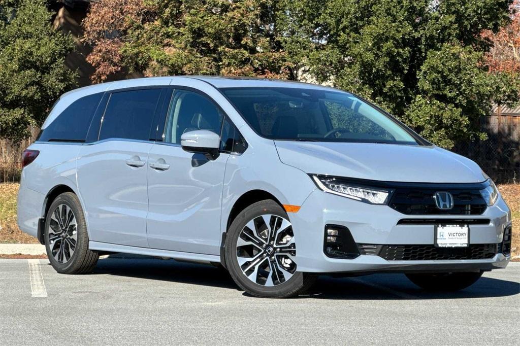 new 2025 Honda Odyssey car, priced at $52,730