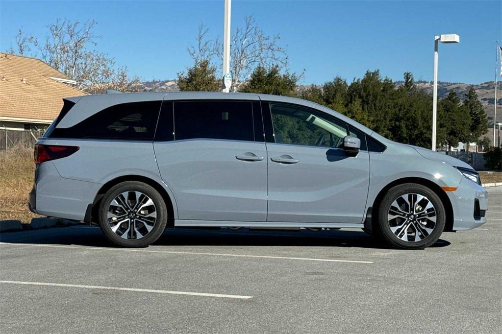 new 2025 Honda Odyssey car, priced at $52,730