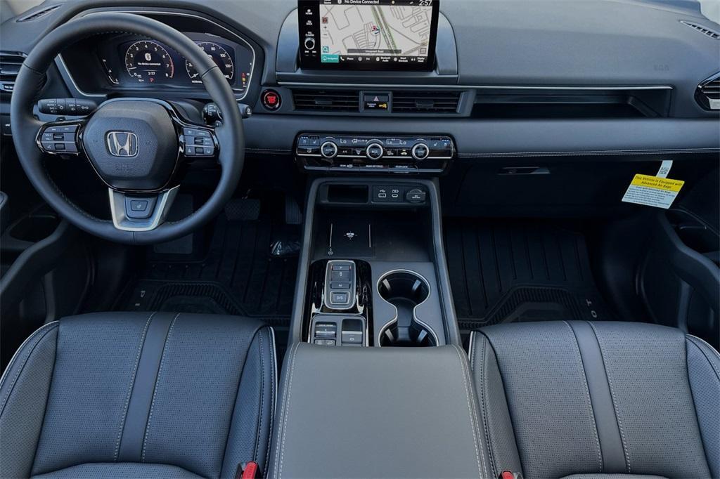 new 2025 Honda Pilot car, priced at $53,080