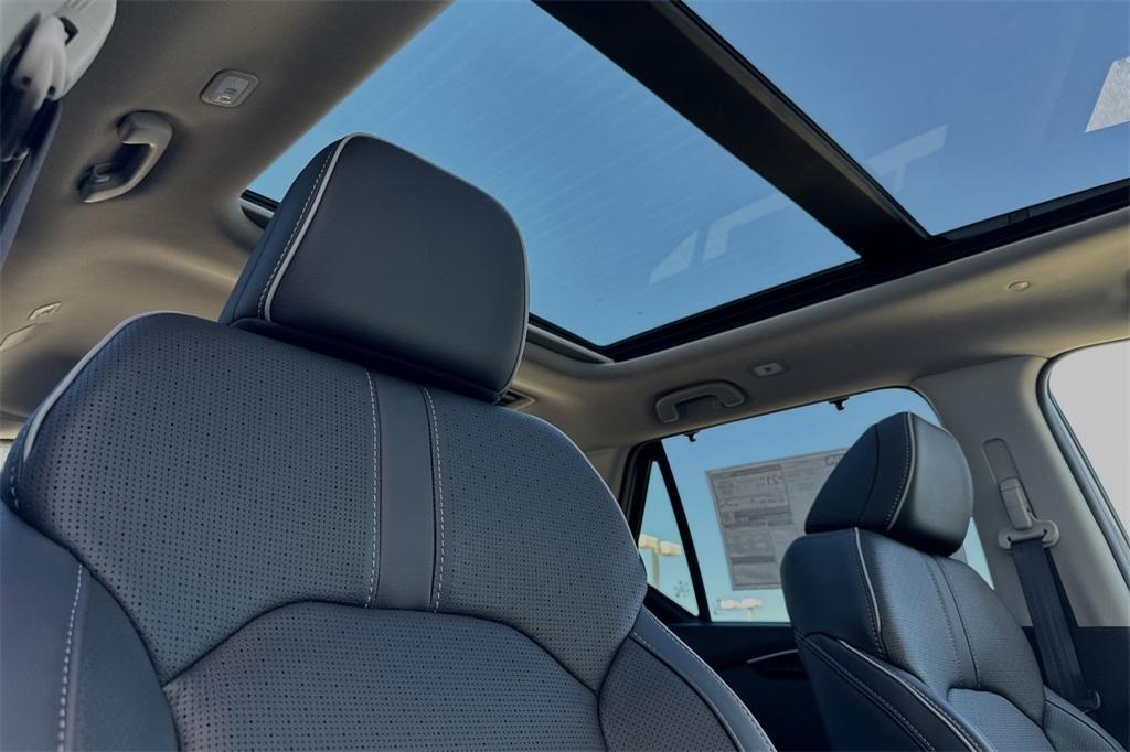 new 2025 Honda Pilot car, priced at $53,080