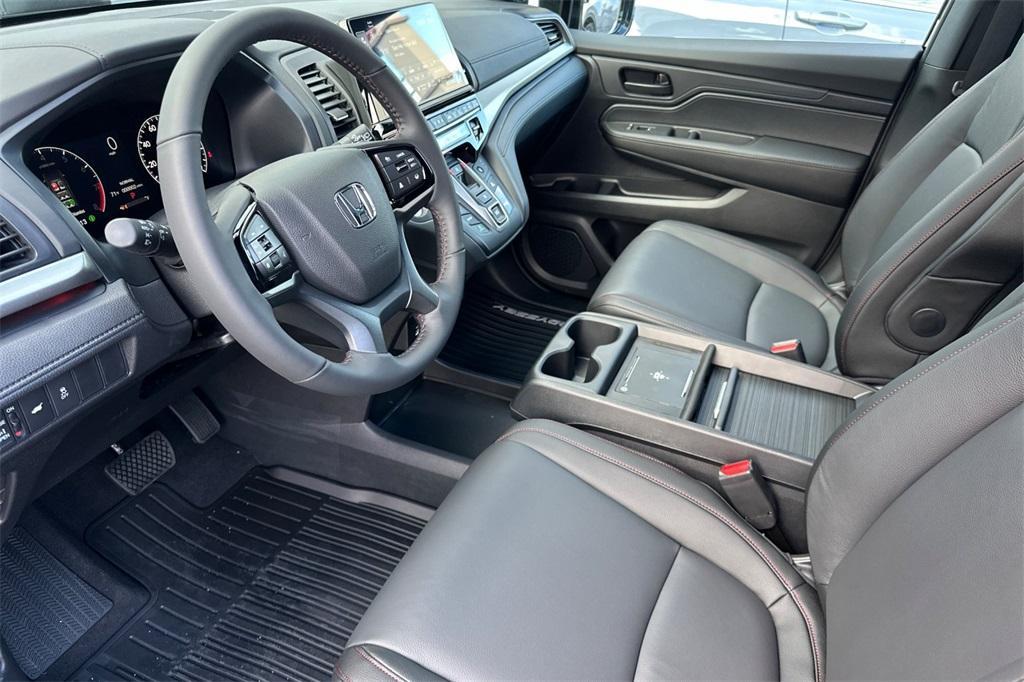 new 2026 Honda Odyssey car, priced at $45,390