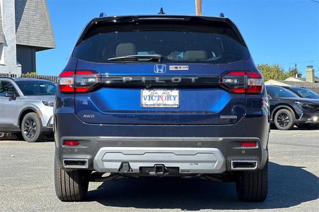 new 2025 Honda Pilot car, priced at $52,415