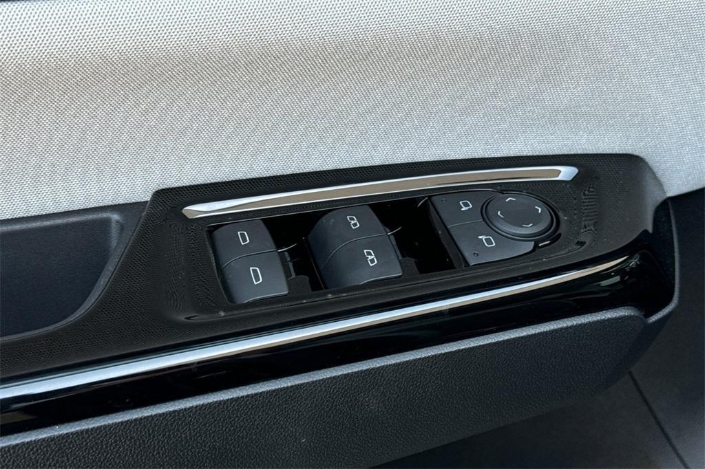 new 2025 Honda Prologue car, priced at $49,305