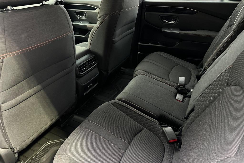 used 2025 Honda Pilot car, priced at $41,008