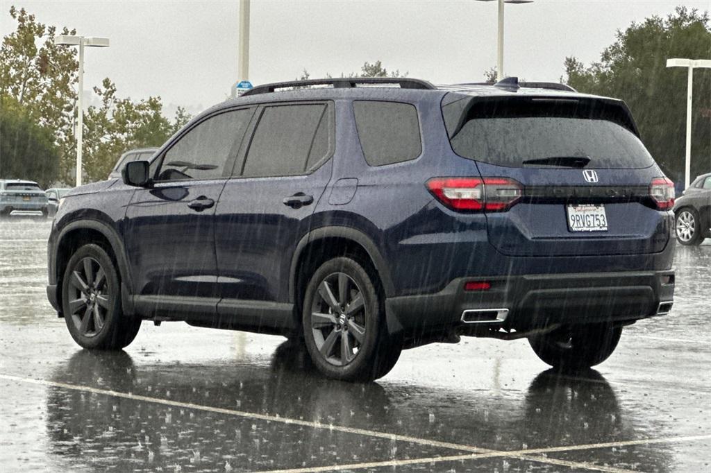 used 2025 Honda Pilot car, priced at $41,008