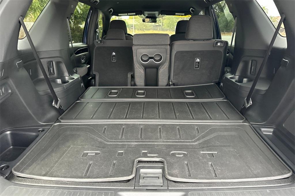 used 2025 Honda Pilot car, priced at $41,008