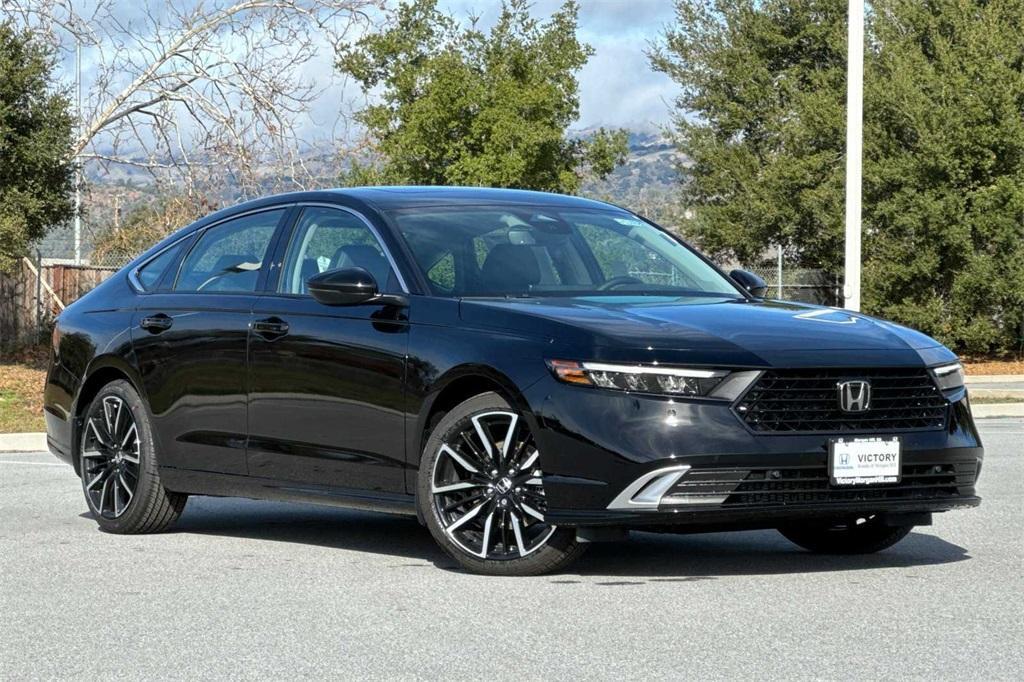 new 2025 Honda Accord Hybrid car, priced at $40,395