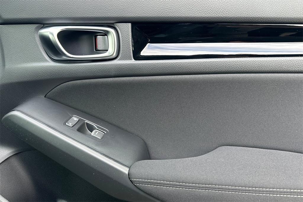 new 2025 Honda Civic Hybrid car, priced at $31,300