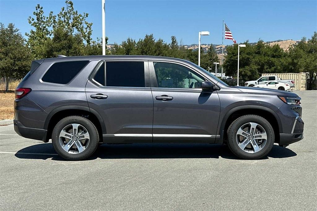 new 2025 Honda Pilot car, priced at $46,995