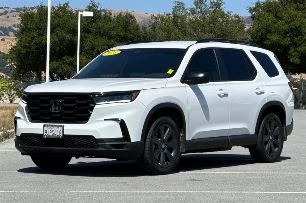 used 2024 Honda Pilot car, priced at $39,819