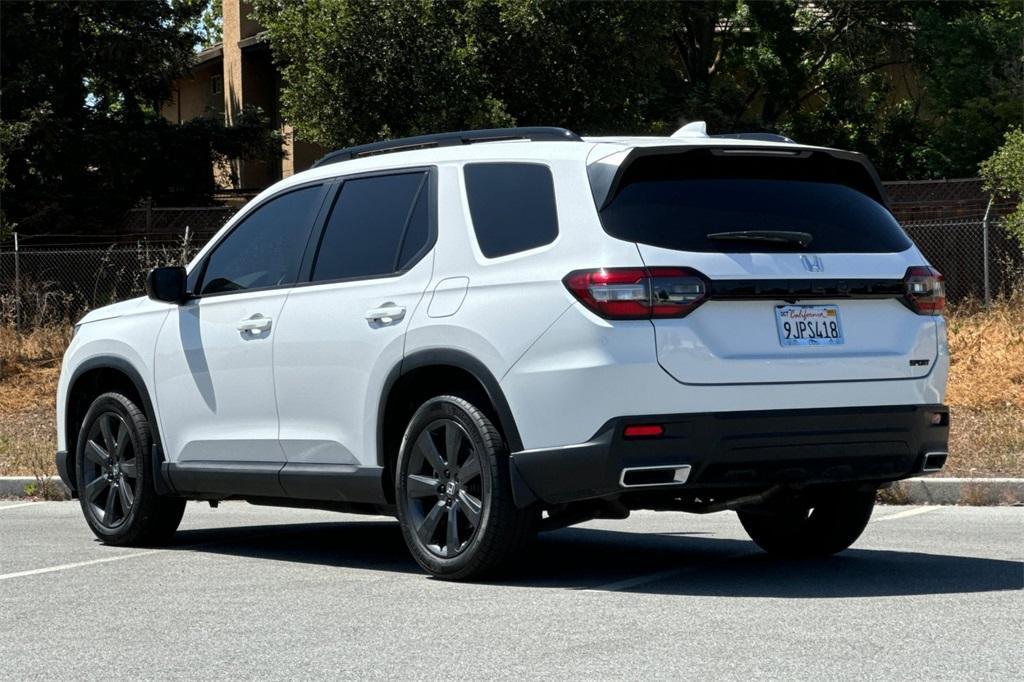 used 2024 Honda Pilot car, priced at $39,819