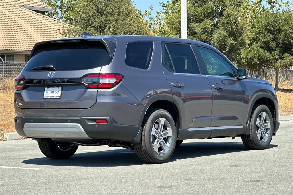 new 2025 Honda Pilot car, priced at $47,050