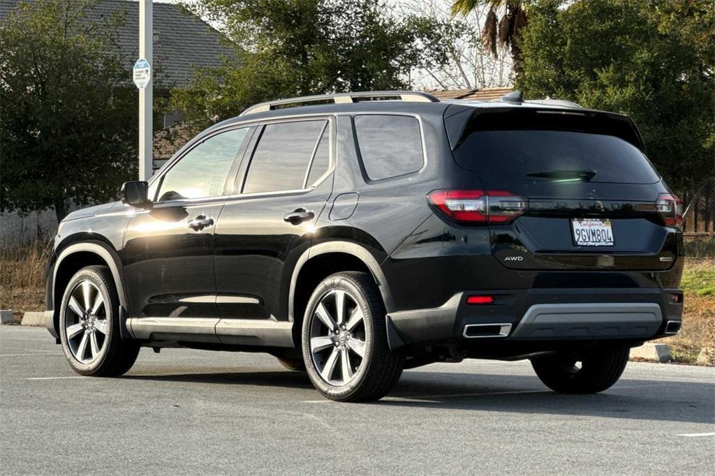 used 2023 Honda Pilot car, priced at $43,378