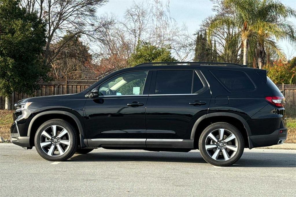 used 2023 Honda Pilot car, priced at $43,378