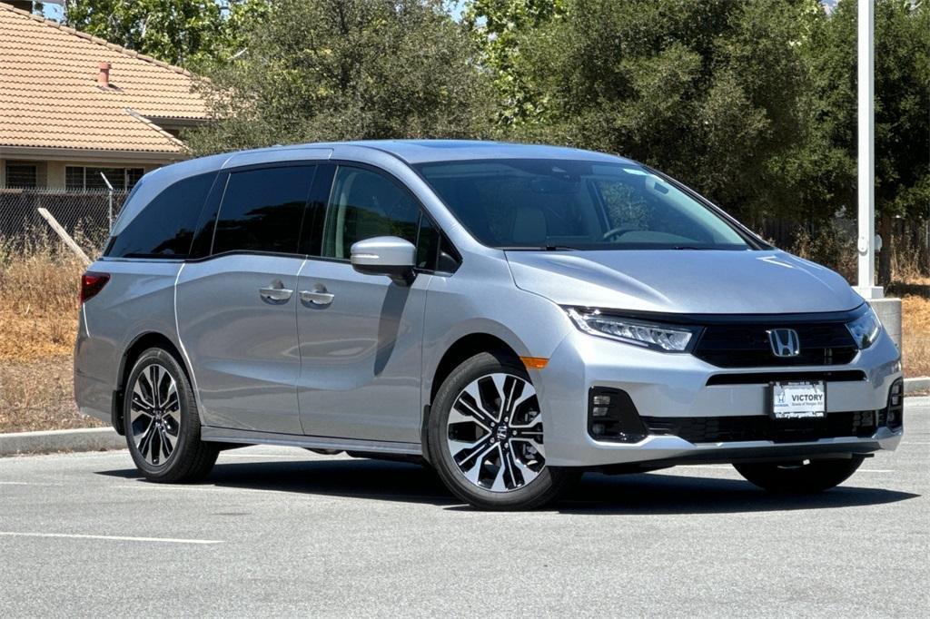 new 2025 Honda Odyssey car, priced at $52,630