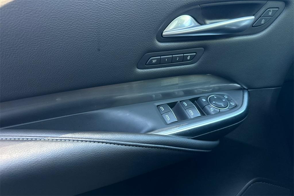 used 2024 Cadillac XT4 car, priced at $31,403