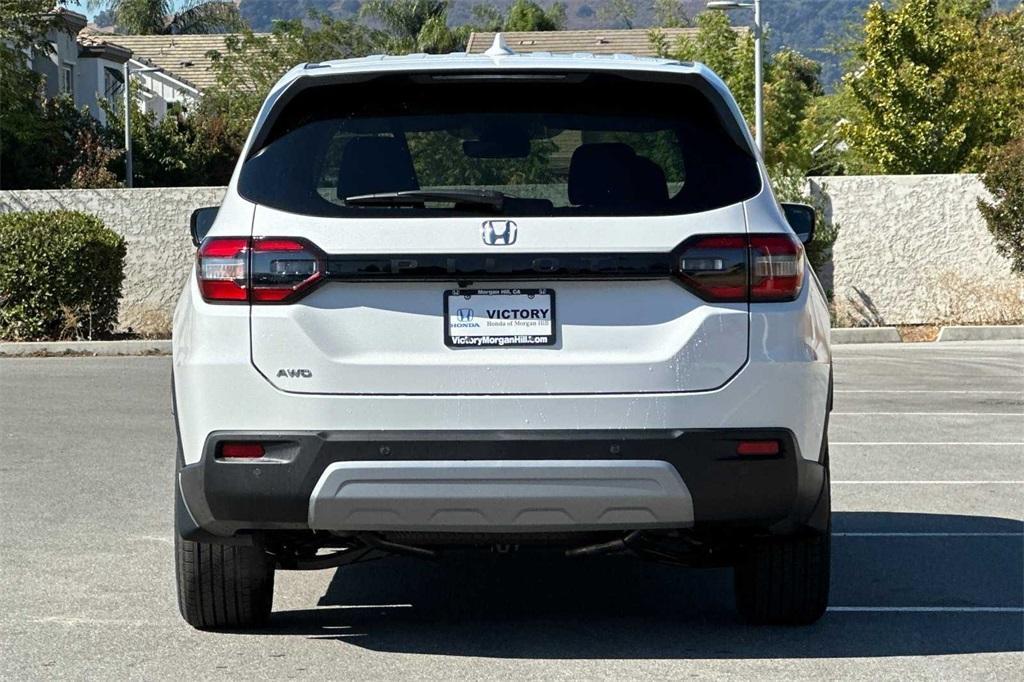 new 2025 Honda Pilot car, priced at $47,150