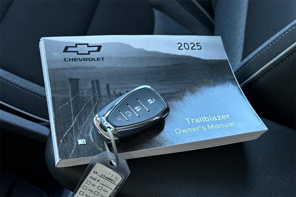 used 2025 Chevrolet TrailBlazer car, priced at $24,798