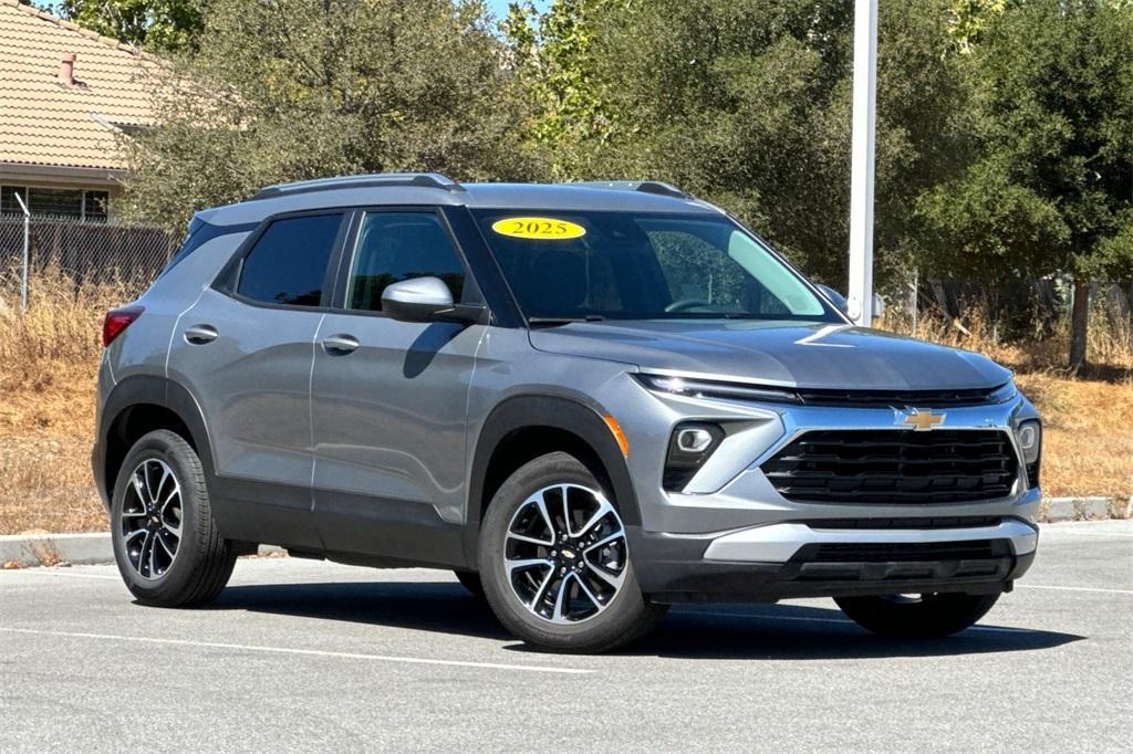 used 2025 Chevrolet TrailBlazer car, priced at $24,798