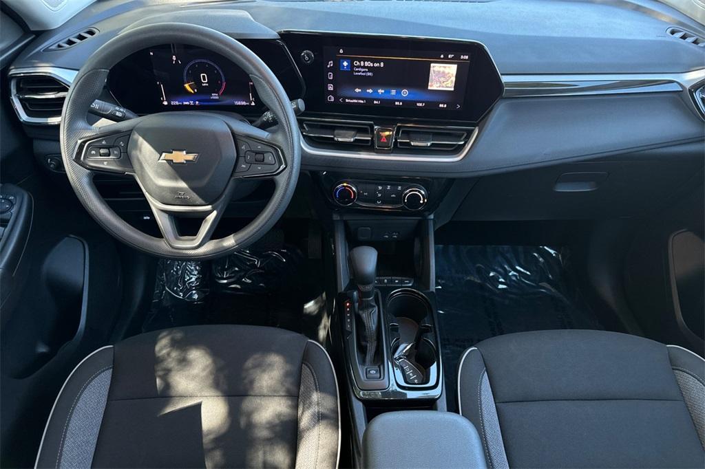 used 2025 Chevrolet TrailBlazer car, priced at $24,798