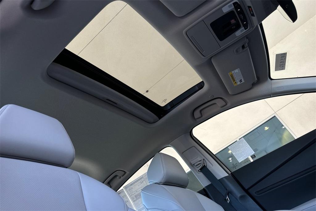 new 2025 Honda Accord Hybrid car, priced at $40,905