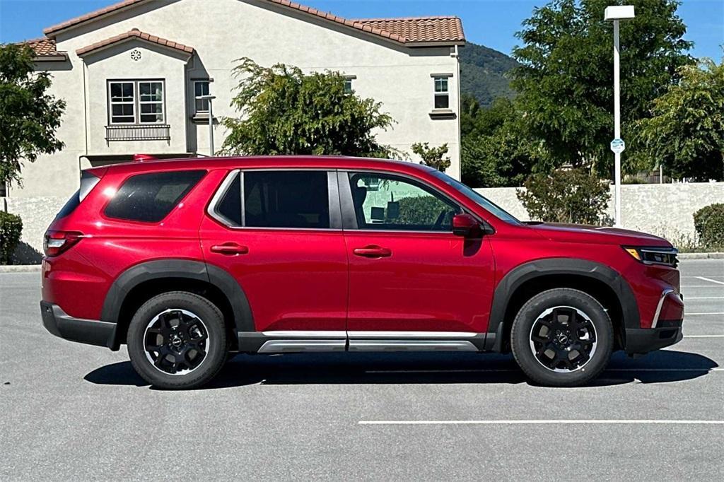 new 2025 Honda Pilot car, priced at $46,080