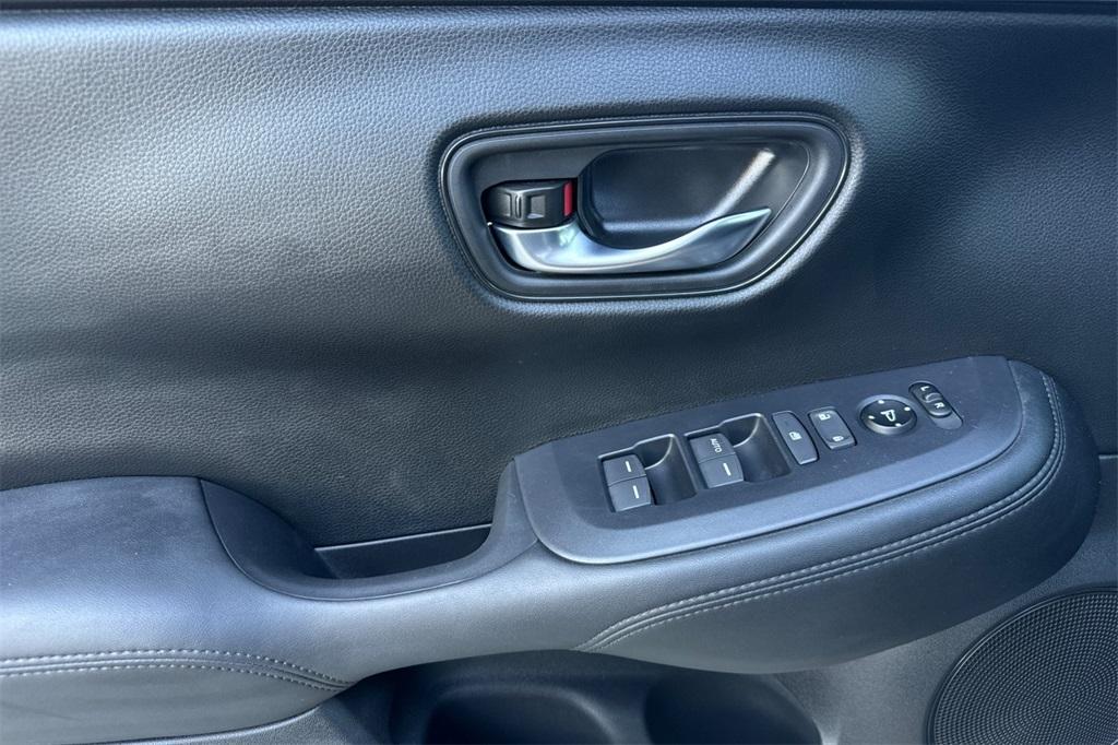 used 2025 Honda HR-V car, priced at $27,519