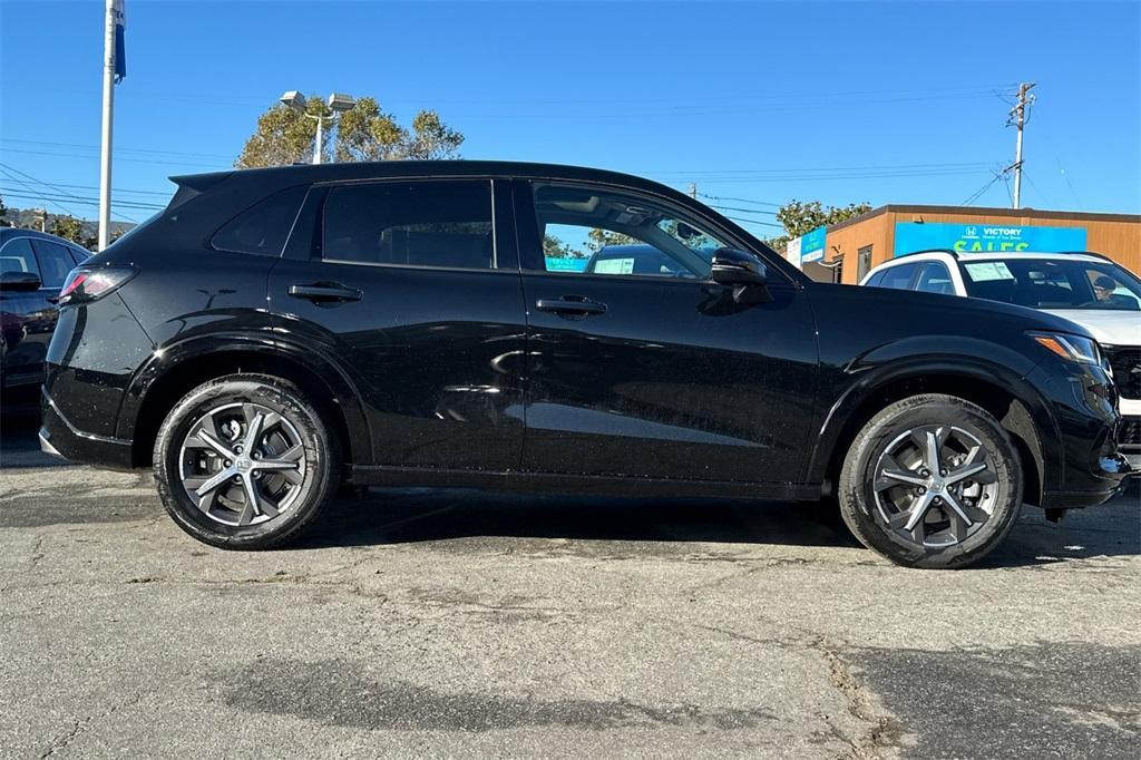 new 2025 Honda HR-V car, priced at $32,395