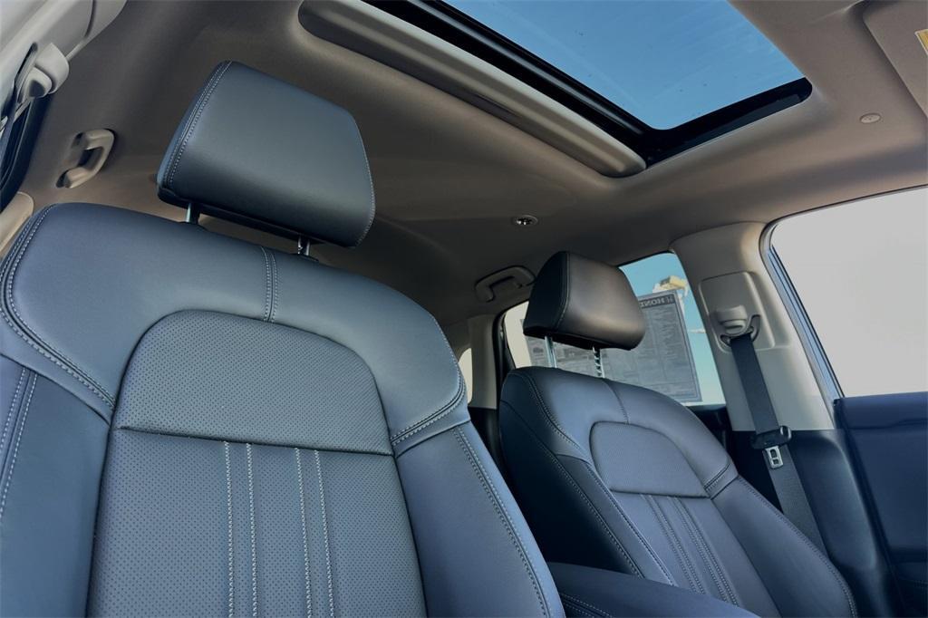 new 2025 Honda HR-V car, priced at $32,395