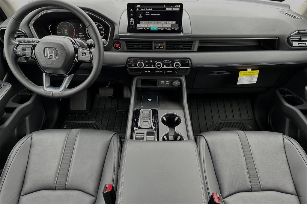 new 2025 Honda Pilot car, priced at $51,505