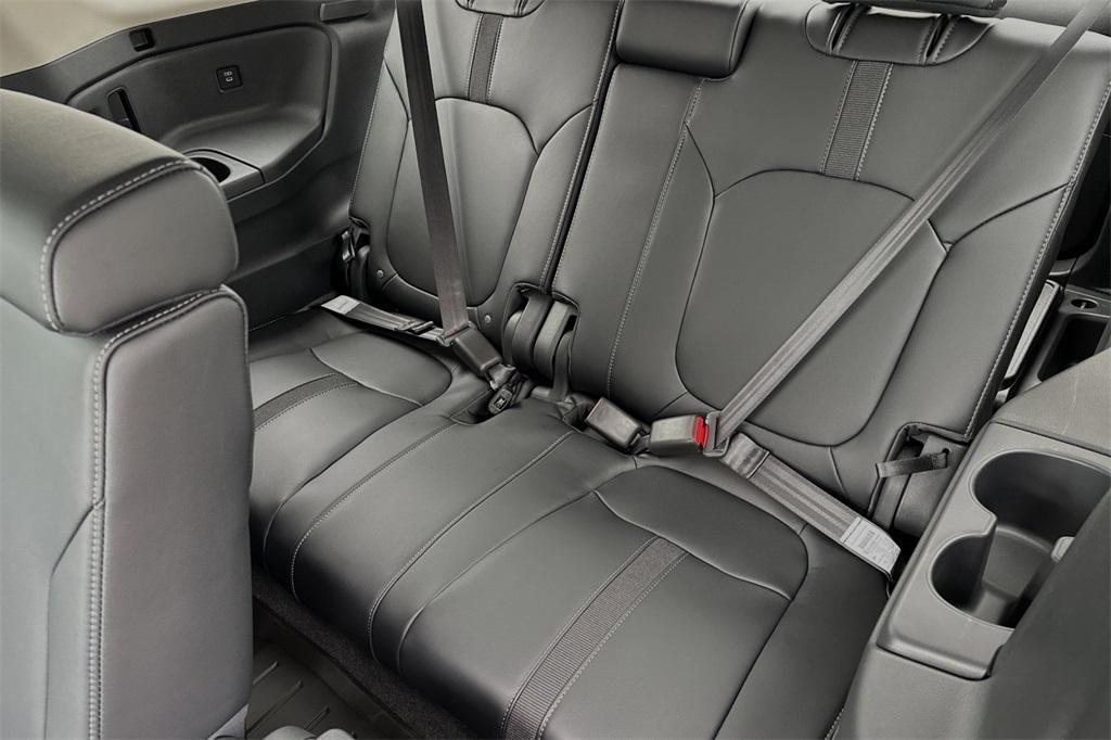 new 2025 Honda Pilot car, priced at $51,505