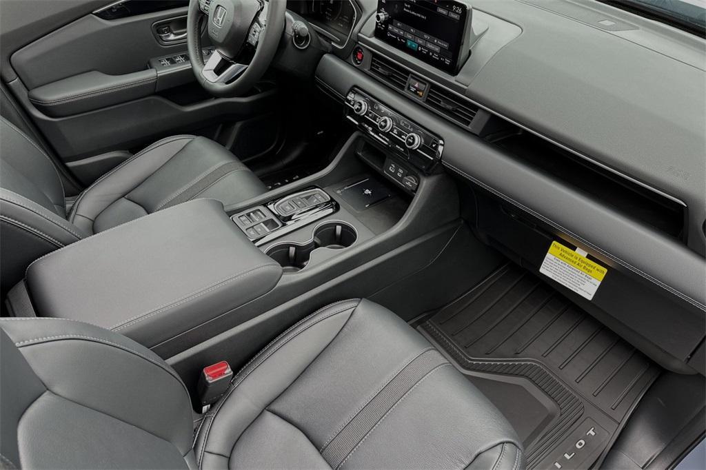 new 2025 Honda Pilot car, priced at $51,505