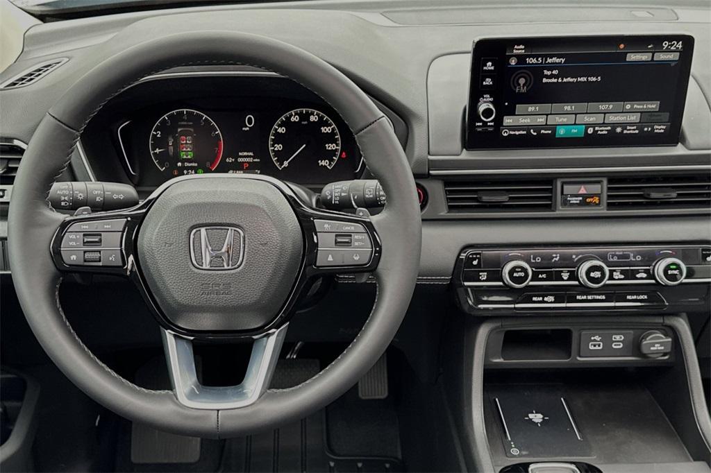 new 2025 Honda Pilot car, priced at $51,505