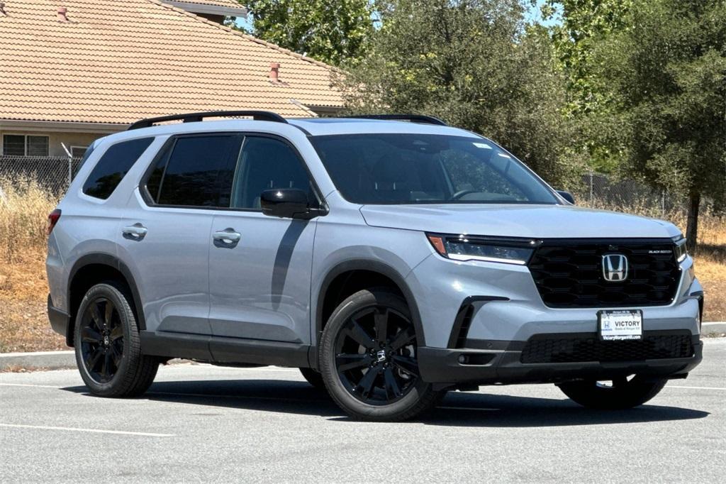 new 2025 Honda Pilot car, priced at $57,215