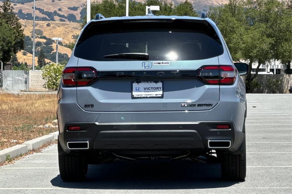 new 2025 Honda Pilot car, priced at $57,215