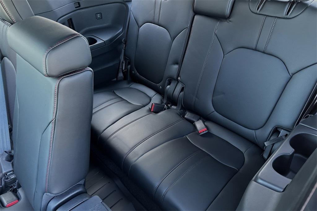 new 2025 Honda Pilot car, priced at $57,215