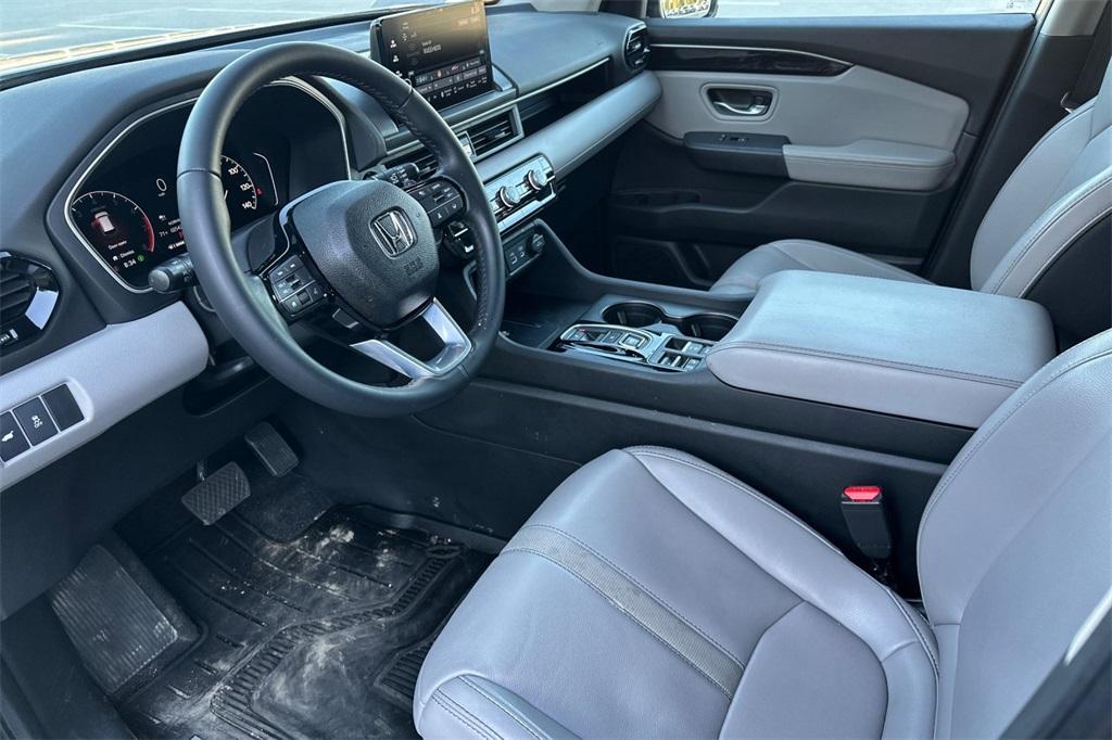 used 2023 Honda Pilot car, priced at $37,741