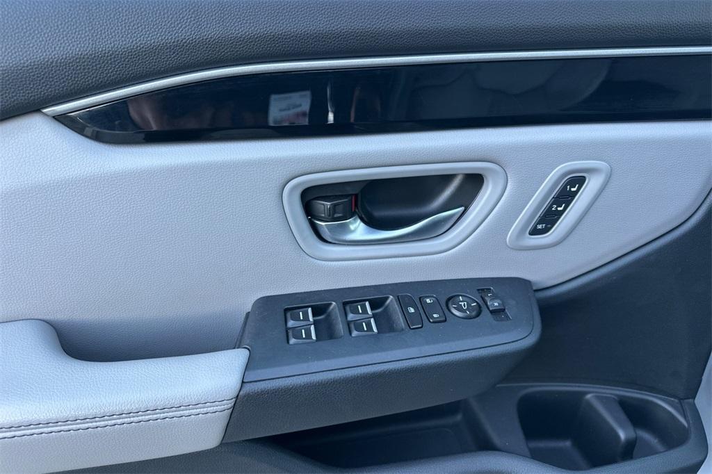 used 2023 Honda Pilot car, priced at $37,741