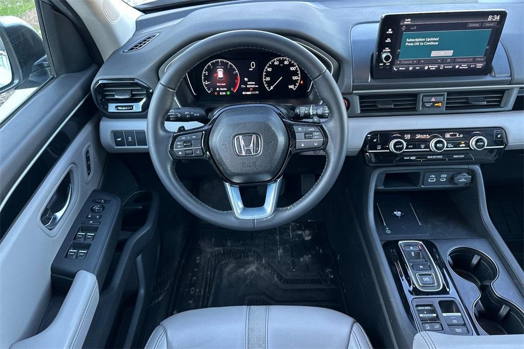 used 2023 Honda Pilot car, priced at $37,741