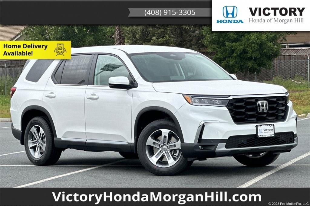 new 2025 Honda Pilot car, priced at $45,405
