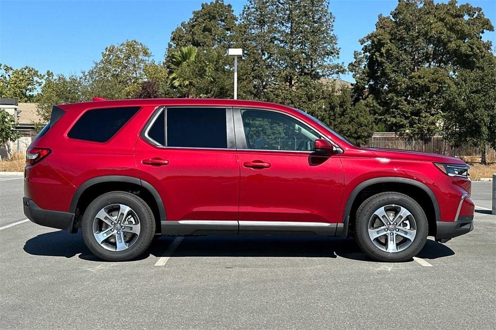 new 2025 Honda Pilot car, priced at $47,450