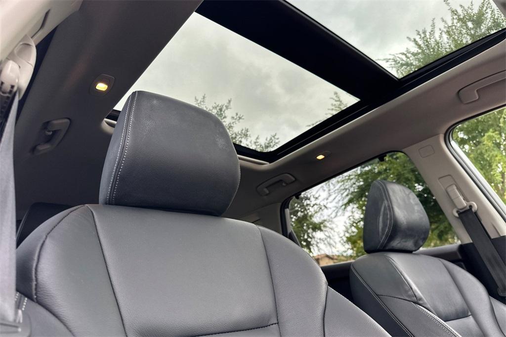 used 2021 Nissan Rogue car, priced at $18,006