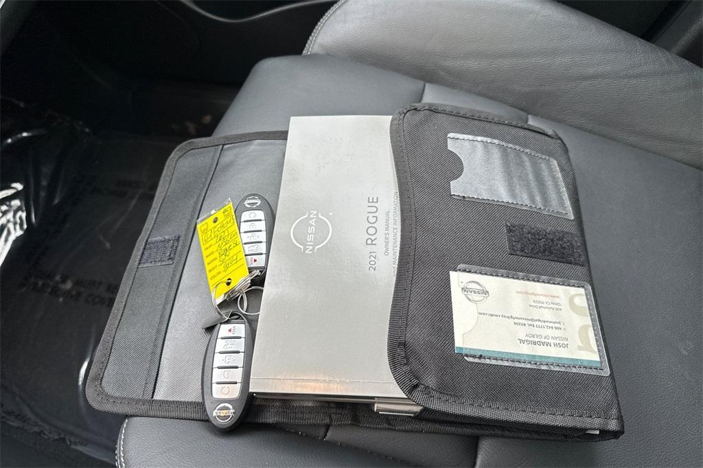 used 2021 Nissan Rogue car, priced at $18,006